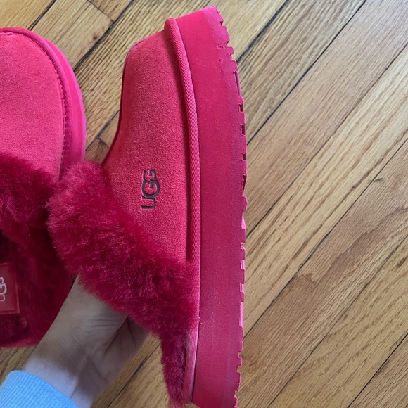 Red UGG Disquette slippers in size 9! Bought last year. - Picture 6 of 9